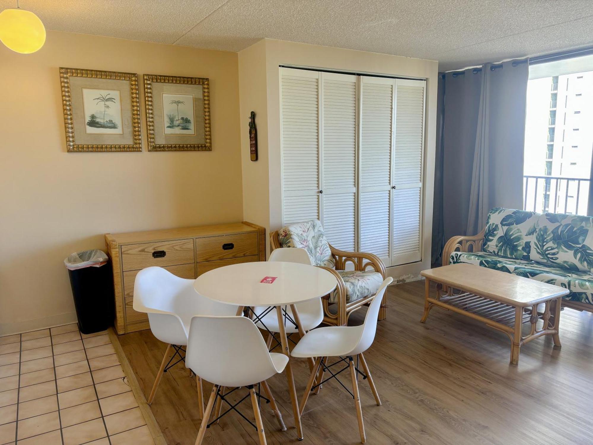 Apartamento Waikiki Banyan 2111a *